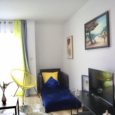 Cosy Sun-Mantes-La-Jolie Apartment Екстериор снимка